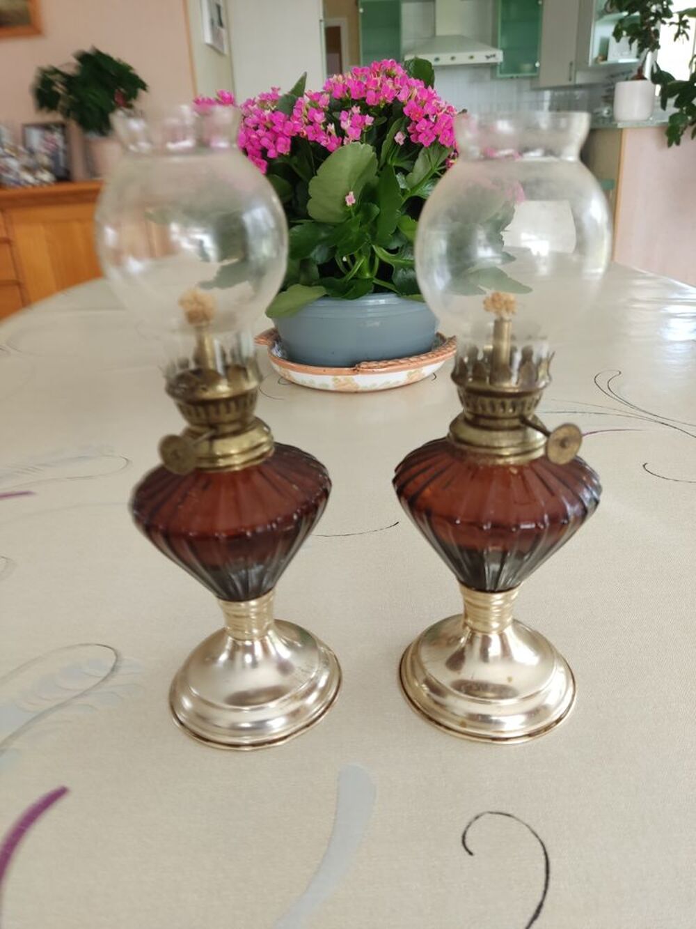 petite lampe &agrave; p&eacute;trole Décoration