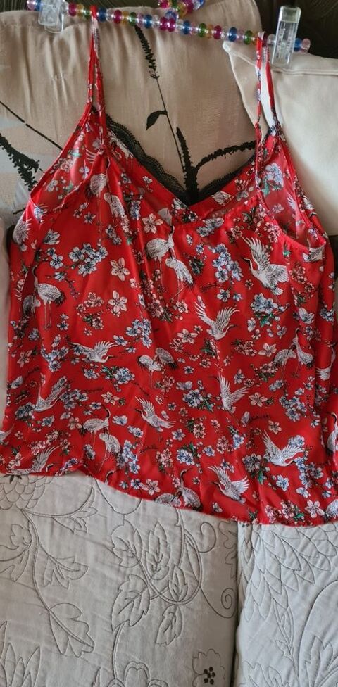 Trs joli top neuf T42 10 Oullins (69)