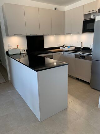  Appartement � louer 3 pi�ces 70 m� Issy-les-moulineaux