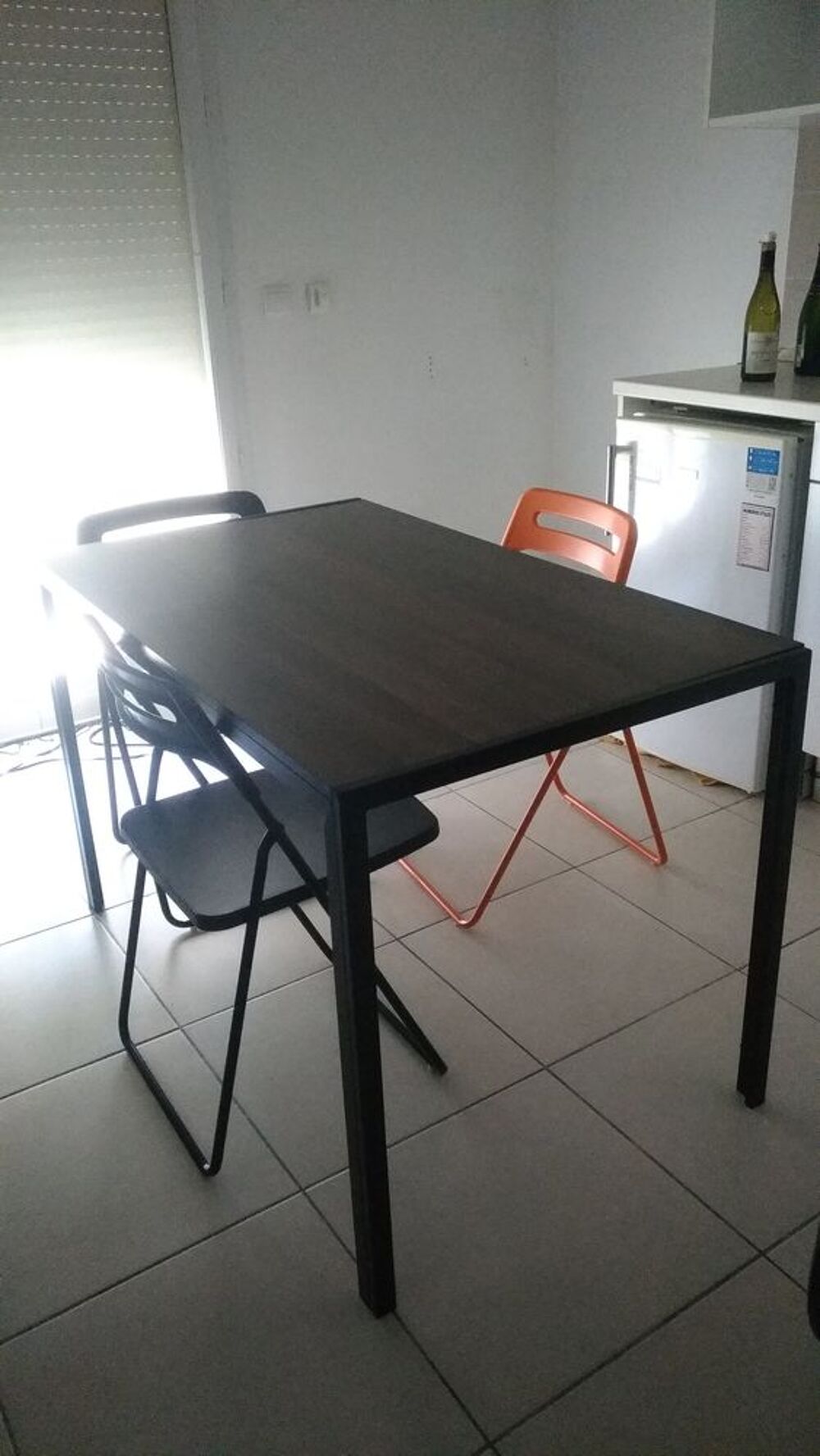 Table salle &agrave; manger 120x70x75
Meubles