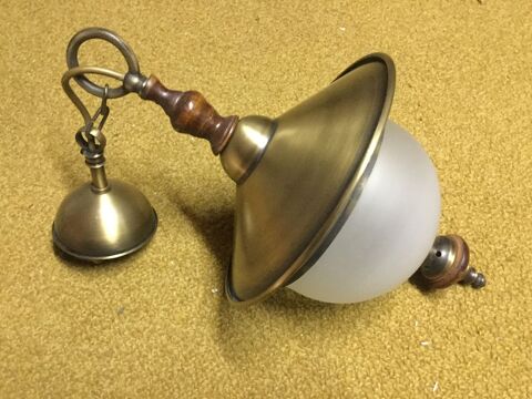 SUSPENSION DECO EN LAITON POUR COULOIR 15 Lu�on (85)