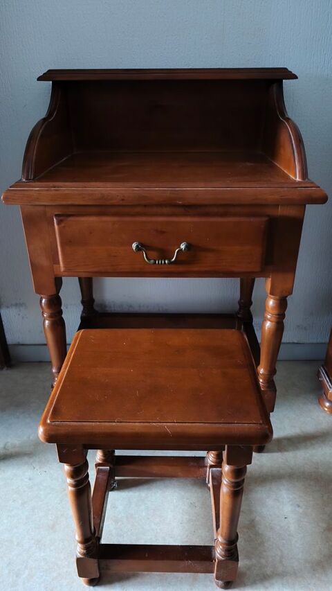 Jolie petit secr�taire et son tabouret 60 Bassussarry (64)