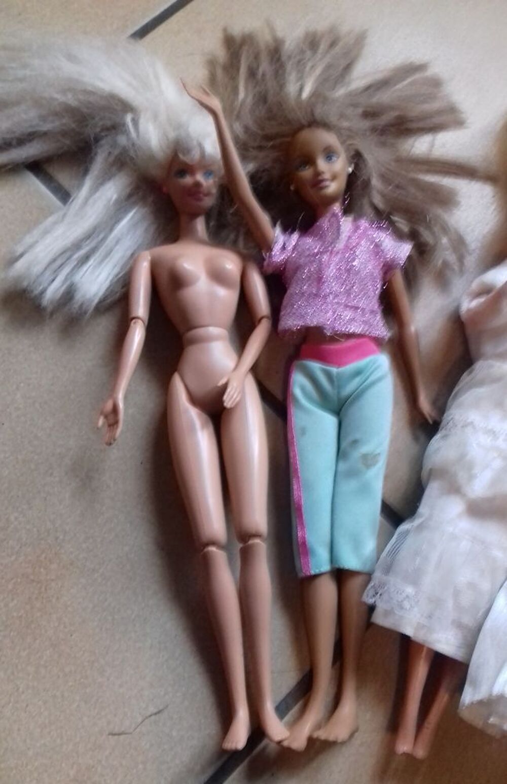 LOT DE 7 Poup&eacute;es BARBIE Jeux / jouets