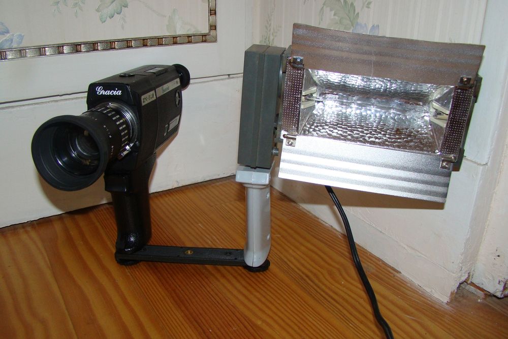 Cam&eacute;ra super 8 GRACIA ZX 303 accessoires KOBOLD vintage 1970 Photos/Video/TV