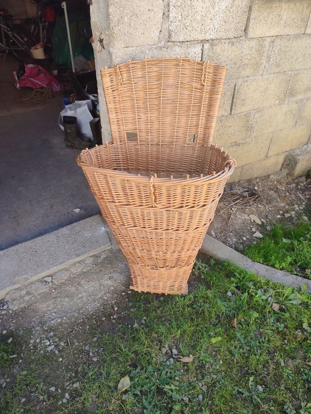 3 paniers en osier, 10 euros chaque Meubles