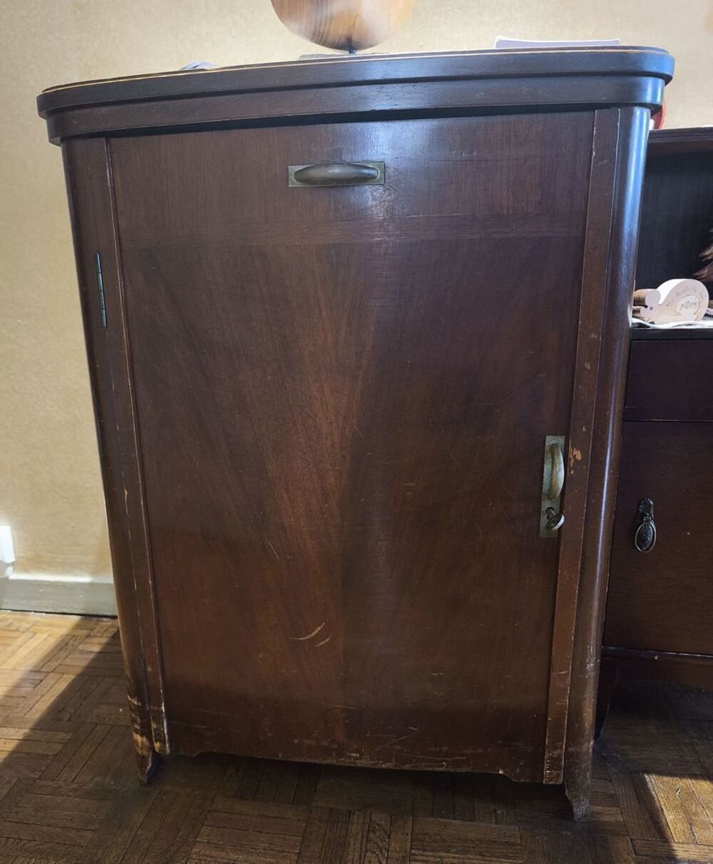 MACHINE A COUDRE SINGER 1951 dans meuble en bois Meubles
