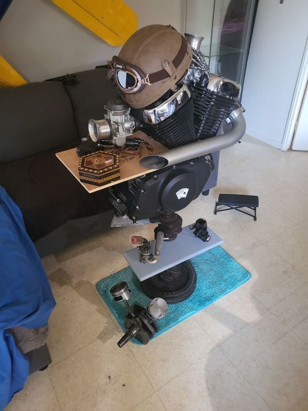 table basse moteur moto 