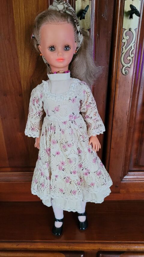 Poupes BELLA cathy, betsy 75 Livry-Gargan (93)