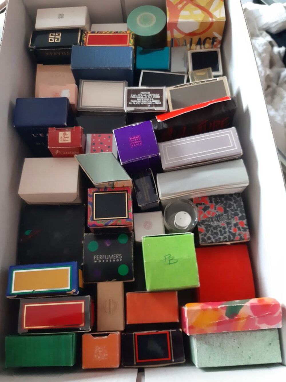 Collection miniatures de parfum 
