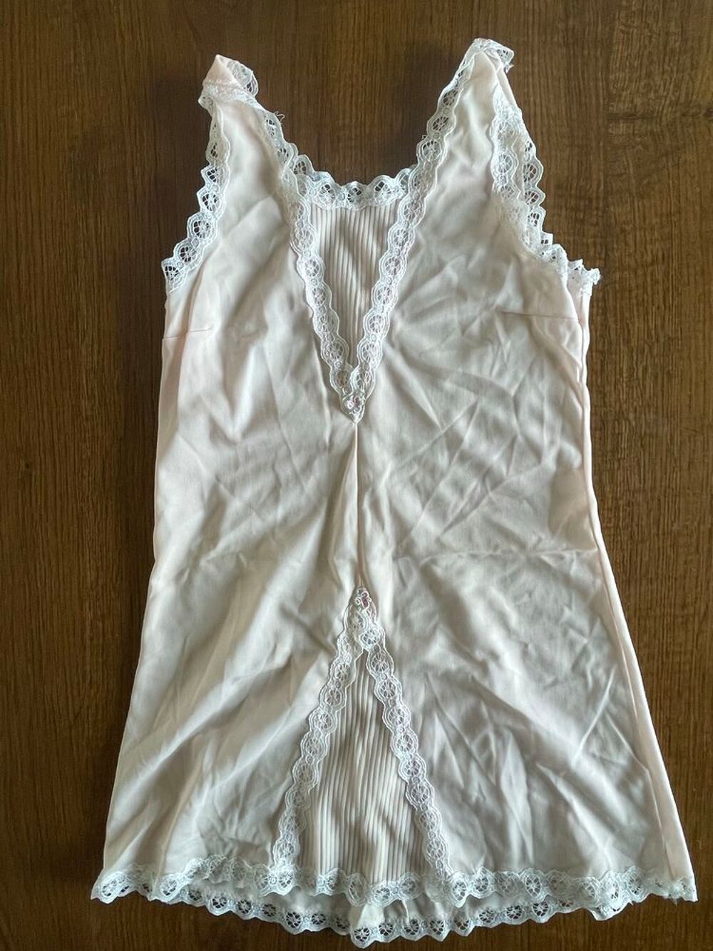 robes b&eacute;b&eacute; ann&eacute;es 60 Vêtements enfants