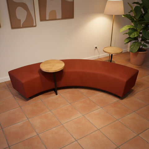 Banquette courbe orange brique pour salon ou salle d'attente 200 Cond�-sur-Risle (27)