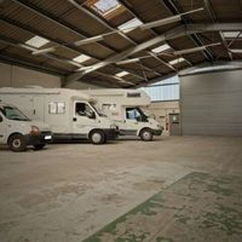   Hivernage gardiennage garage caravane / parking camping car 