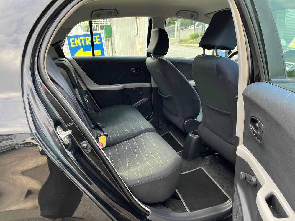Yaris 1.3 - 87 VVT-i Luna 2007 occasion 42700 Firminy