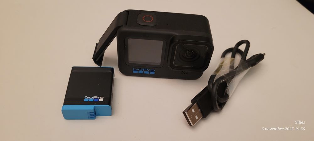 Cam&eacute;ra GoPro 10 noire neuve avec accessoires Photos/Video/TV