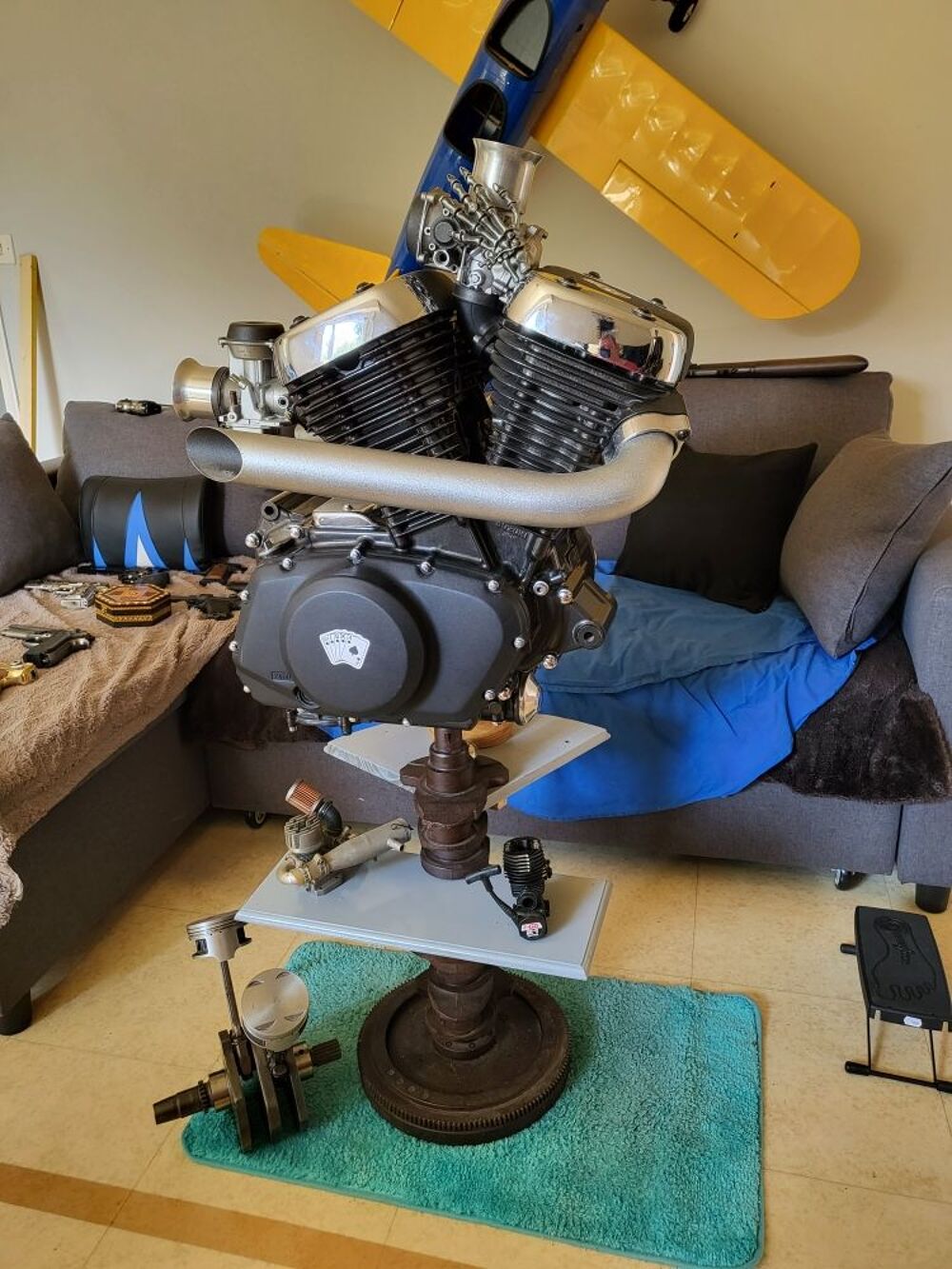 table basse moteur moto 