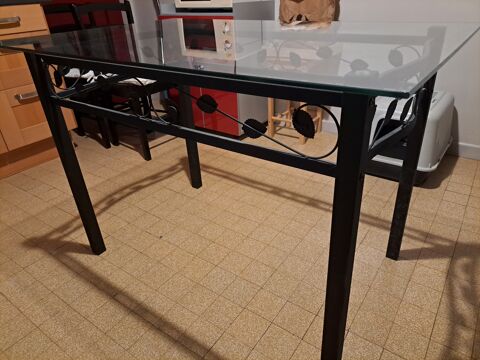 Table + 4 chaises 80 Feux (18)