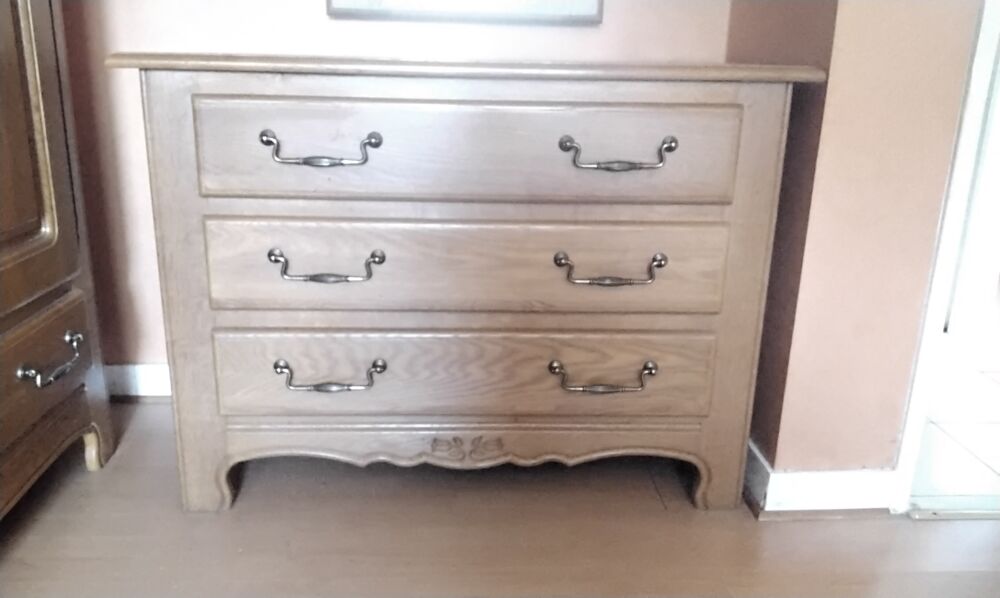 Commode Ch&ecirc;ne massif Meubles