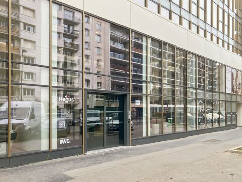 Bureau meubl&eacute; &agrave; louer &agrave; Paris, Carr&eacute; Monceau  pour 1 personne, avec tout inclus 689 75017 Paris