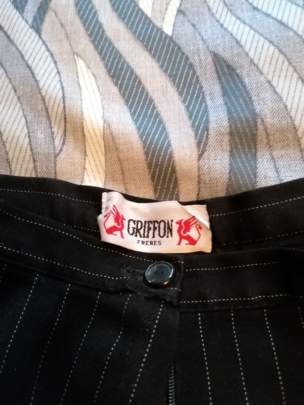 Pantalon femme GRIFFON Vêtements