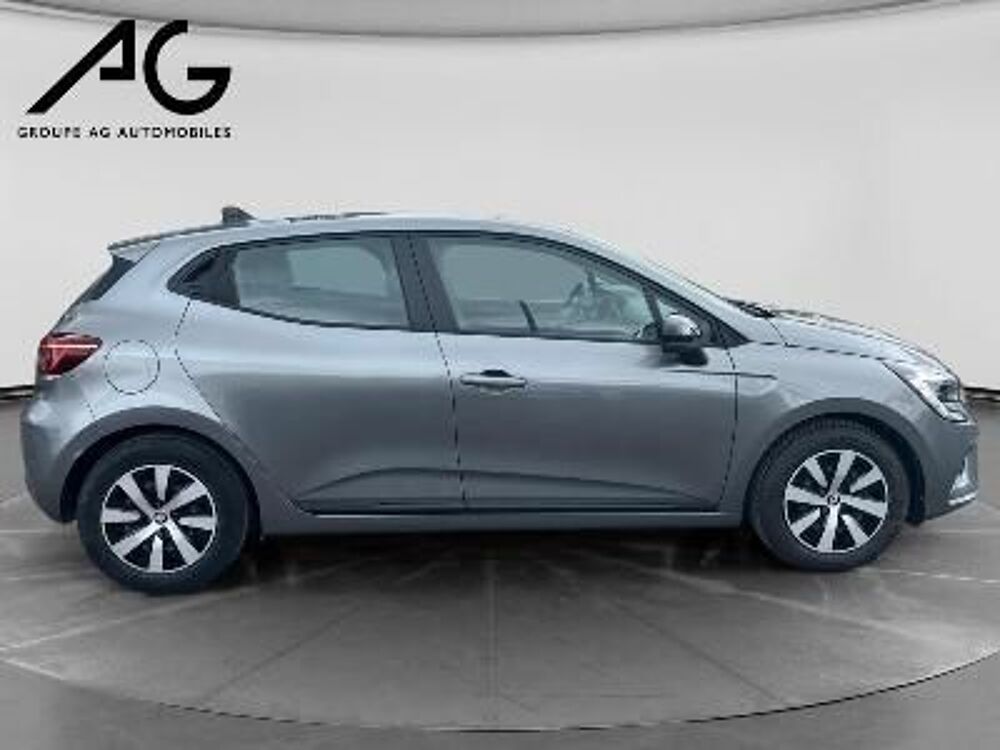 Clio V Clio E-Tech full hybrid 145 Evolution Evolution 2023 occasion 08000 Charleville-M&eacute;zi&egrave;res