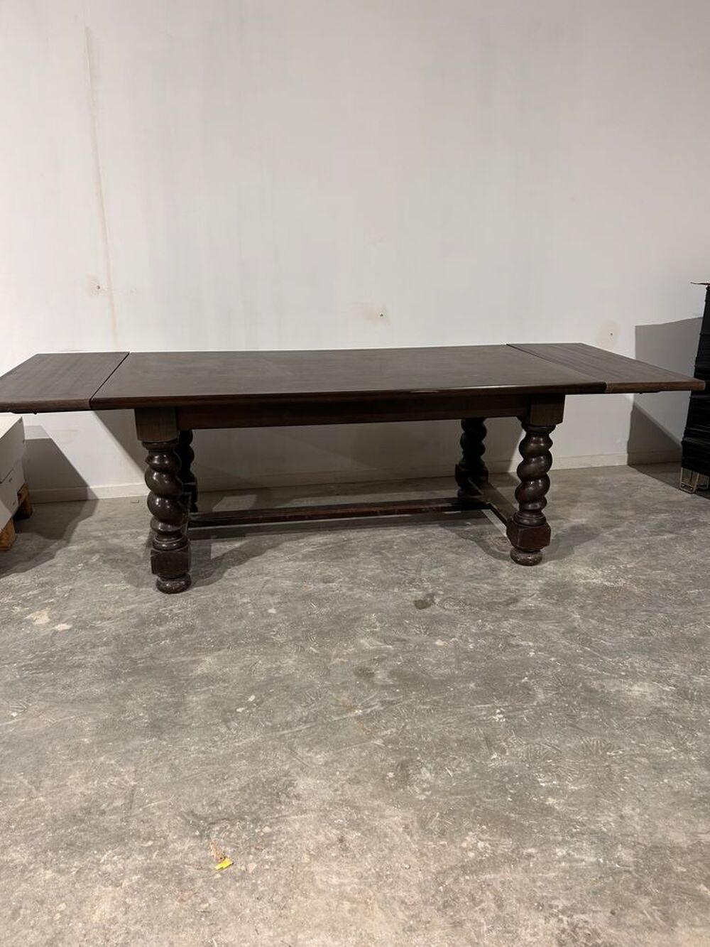 Grande table en bois massif avec 2 rallonges = 2,60 m Meubles