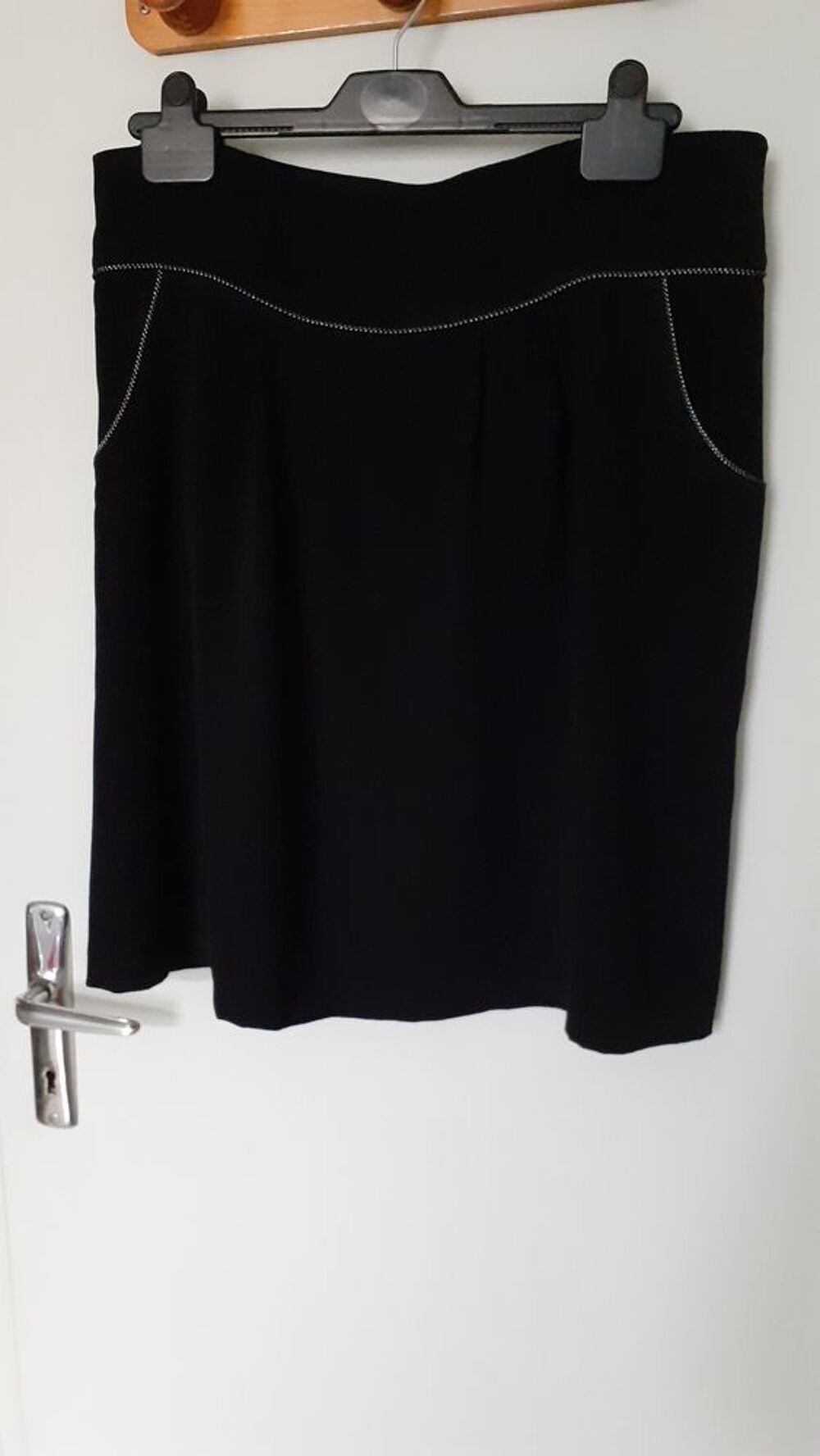 Jupe chic taille 42 Vêtements