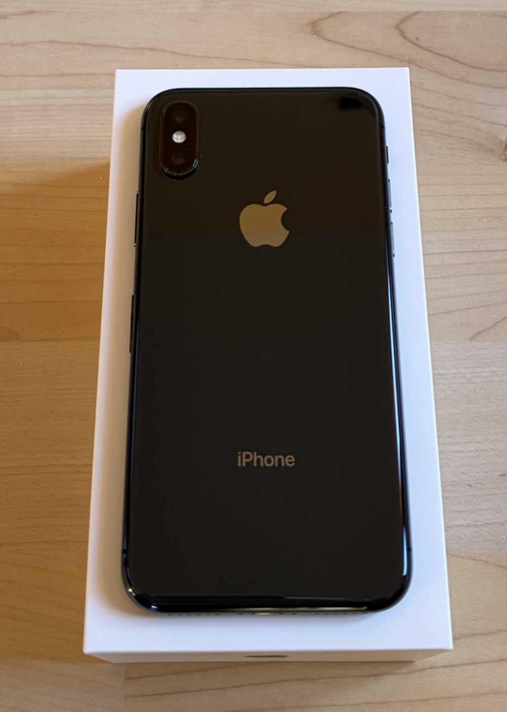 Apple iPhone X noir (gris sid&eacute;ral) 256 Go Téléphones et tablettes