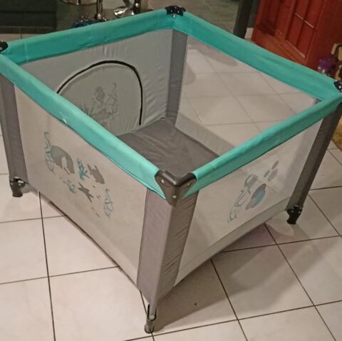 parc pour b�b�
20 Mirecourt (88)