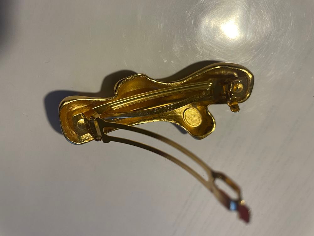 Barrette dor&eacute;e branche C.LACROIX Bijoux et montres