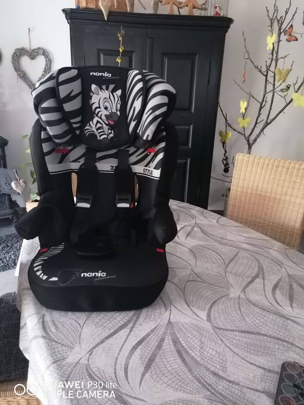 Si&egrave;ge auto groupe Nania Advendure Zebra tr&egrave;s peu utilis&eacute; Puériculture