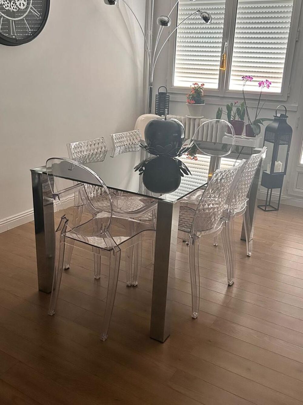 Table en verre transparente design moderne Meubles
