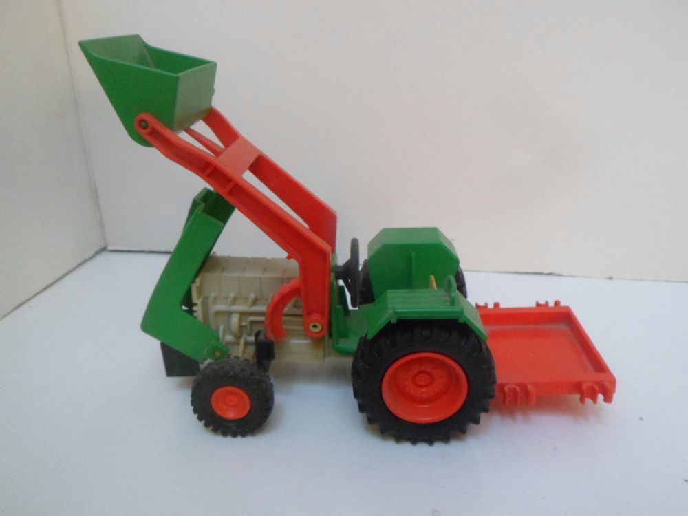 Tracteur agricole avec benne chargeur - jouet miniature Jeux / jouets