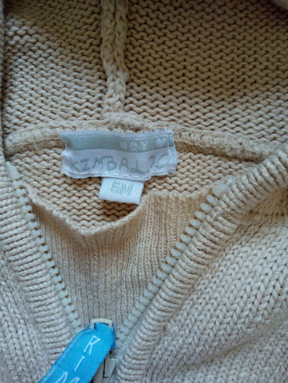 Pull &agrave; capuche Beige Kimbaloo 6 mois Puriculture