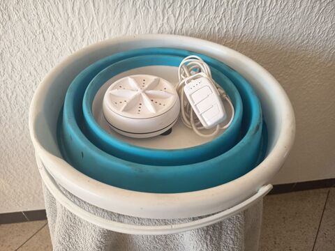 machine a laver camping car 12 v 8 Marignane (13)