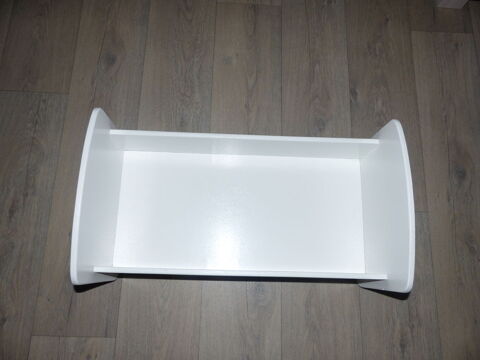 Lit de poupée 62 cm en bois blanc 35 Valenciennes (59)