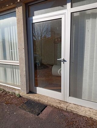  Remise / Grange � louer 1 pi�ce 10 m�