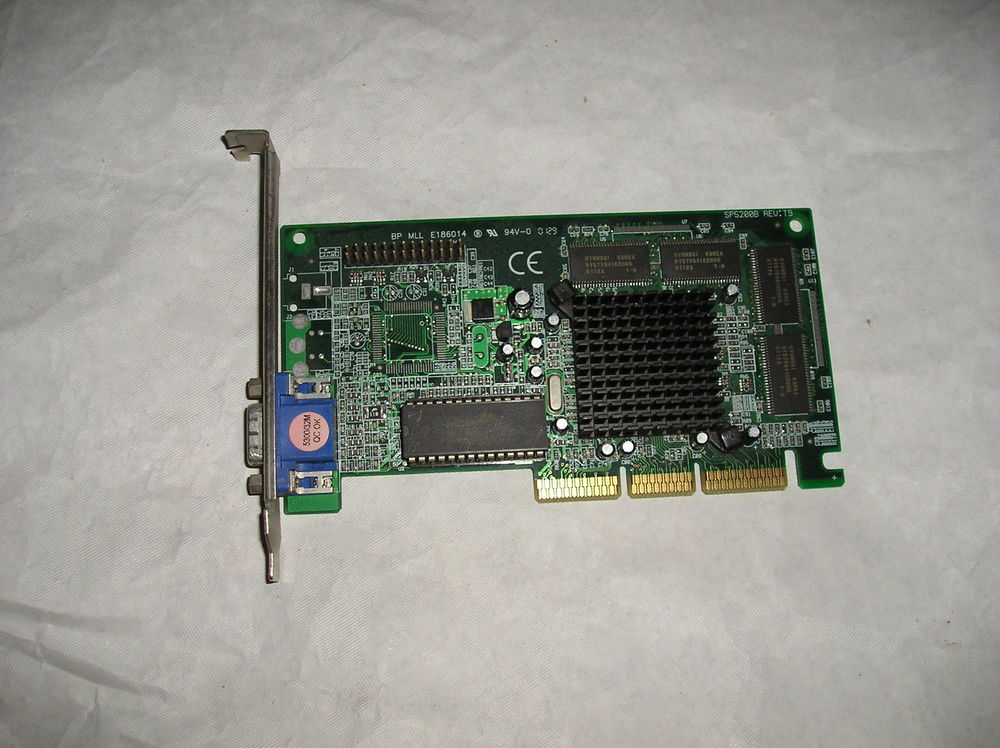Carte graphique VGA AGP Nvidia M64/32MB 
Matriel informatique