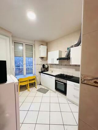  Appartement � louer 2 pi�ces 60 m� Paris