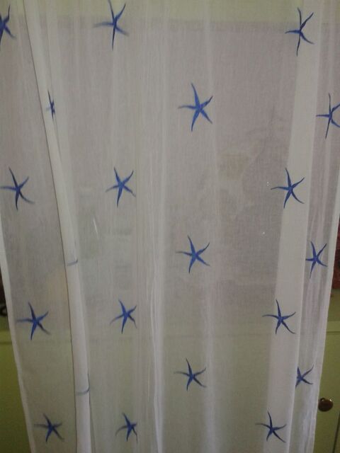 Rideau coton blanc �tat neuf brod� d'�toiles bleues 5 Dijon (21)