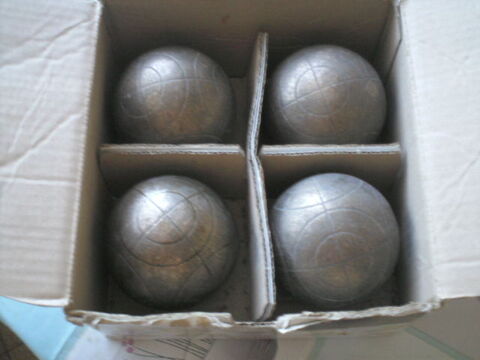 4 boules pour la longue regleuses Pont-de-Chéruy (38)