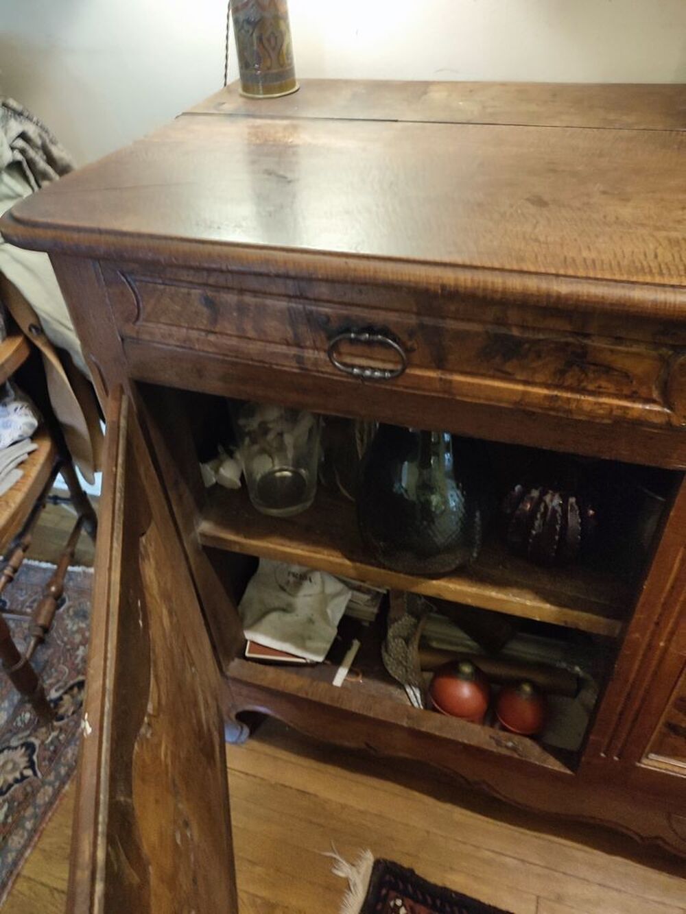 Buffet vaisselier en ch&ecirc;ne massif du 19 &egrave;me si&egrave;cle Meubles