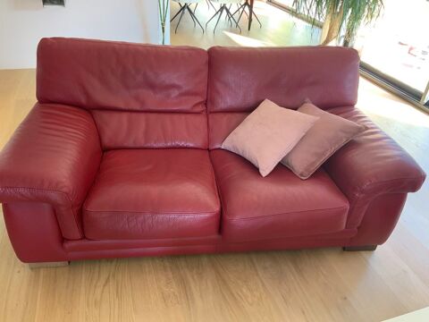 Canap en cuir rouge 2 places en bon tat 0 Hem (59)