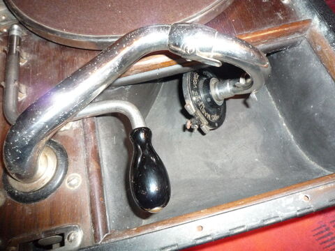 Ancien gramophone portable anne 1930 The Gramophone Company 125 Monterblanc (56)