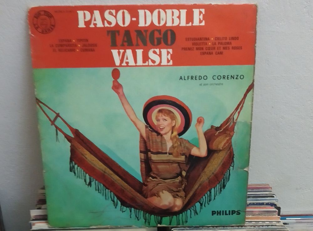 Album Paso - Doble . Tango . Valse CD et vinyles