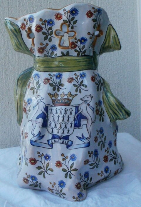 Vase en faience de Desvres estampill� Jules VERLINGUE 28 Montauban (82)