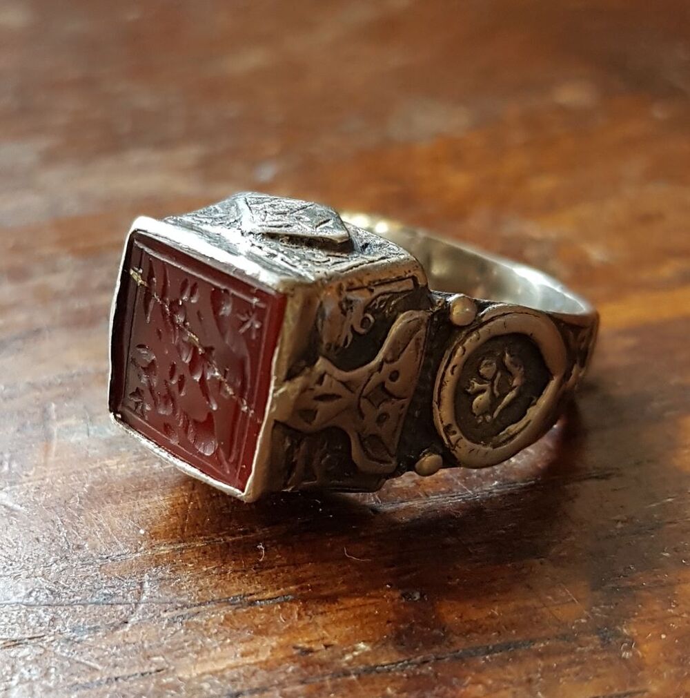 Tres bel anneau antique, 19eme sciecle, pour collectionneur Bijoux et montres