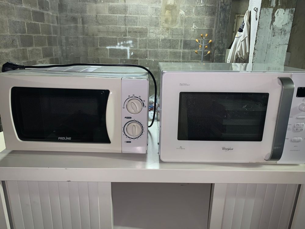2 micro ondes Electroménager