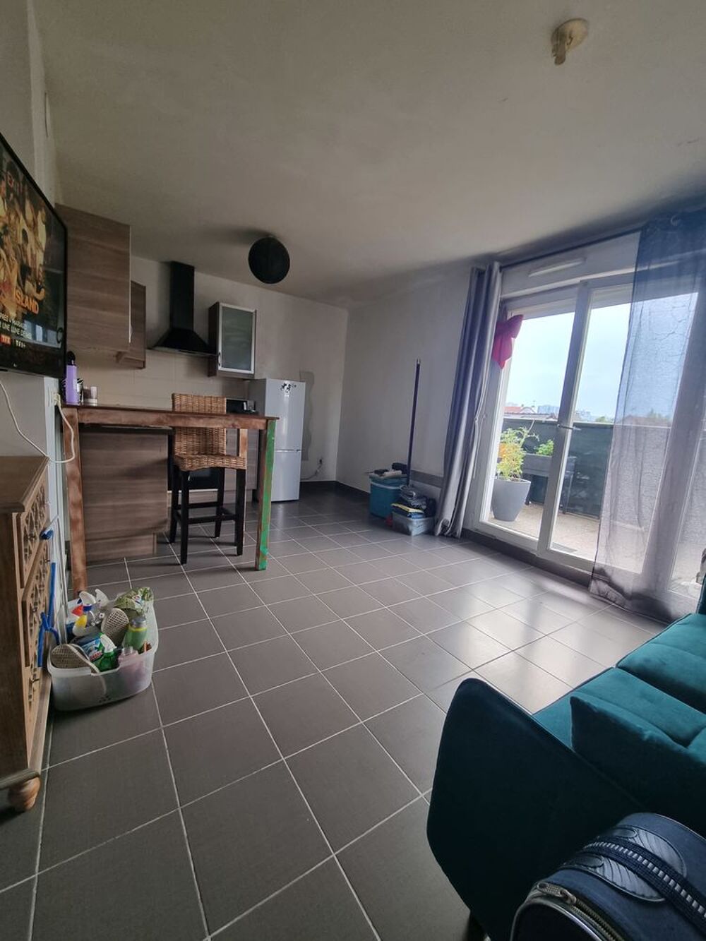 Vente Appartement Studio avec balcon quartier Gondoles sud Choisy-le-roi