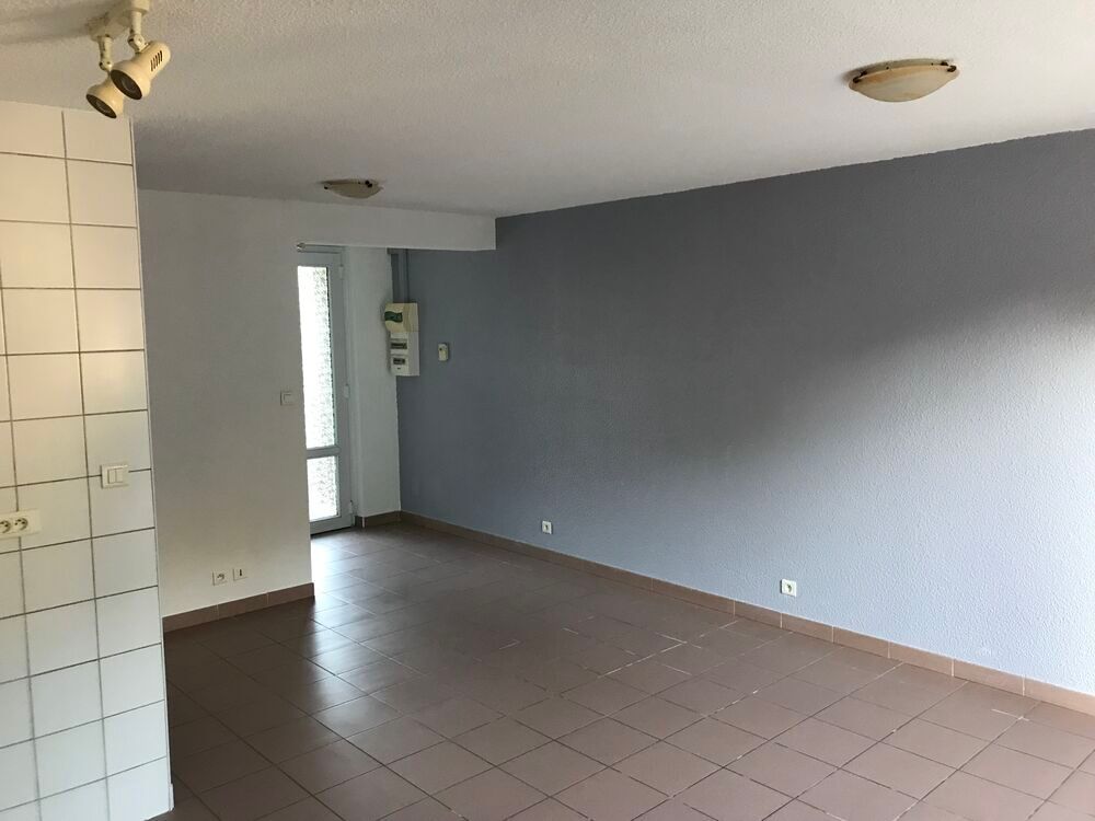 Location Appartement T2 50M2 AVEC TERRASSE +PLACE DE STATIONNEMENT 495€ Labastide-d'anjou