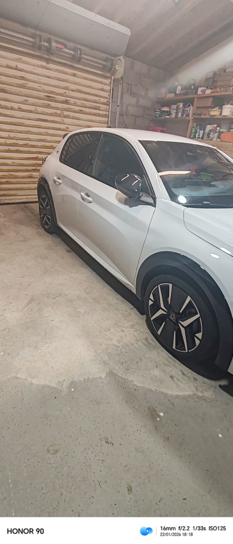 Peugeot 208 Hybrid 100 e-DCS6 GT 2024 occasion Saint-Sulpice-de-Faleyrens 33330